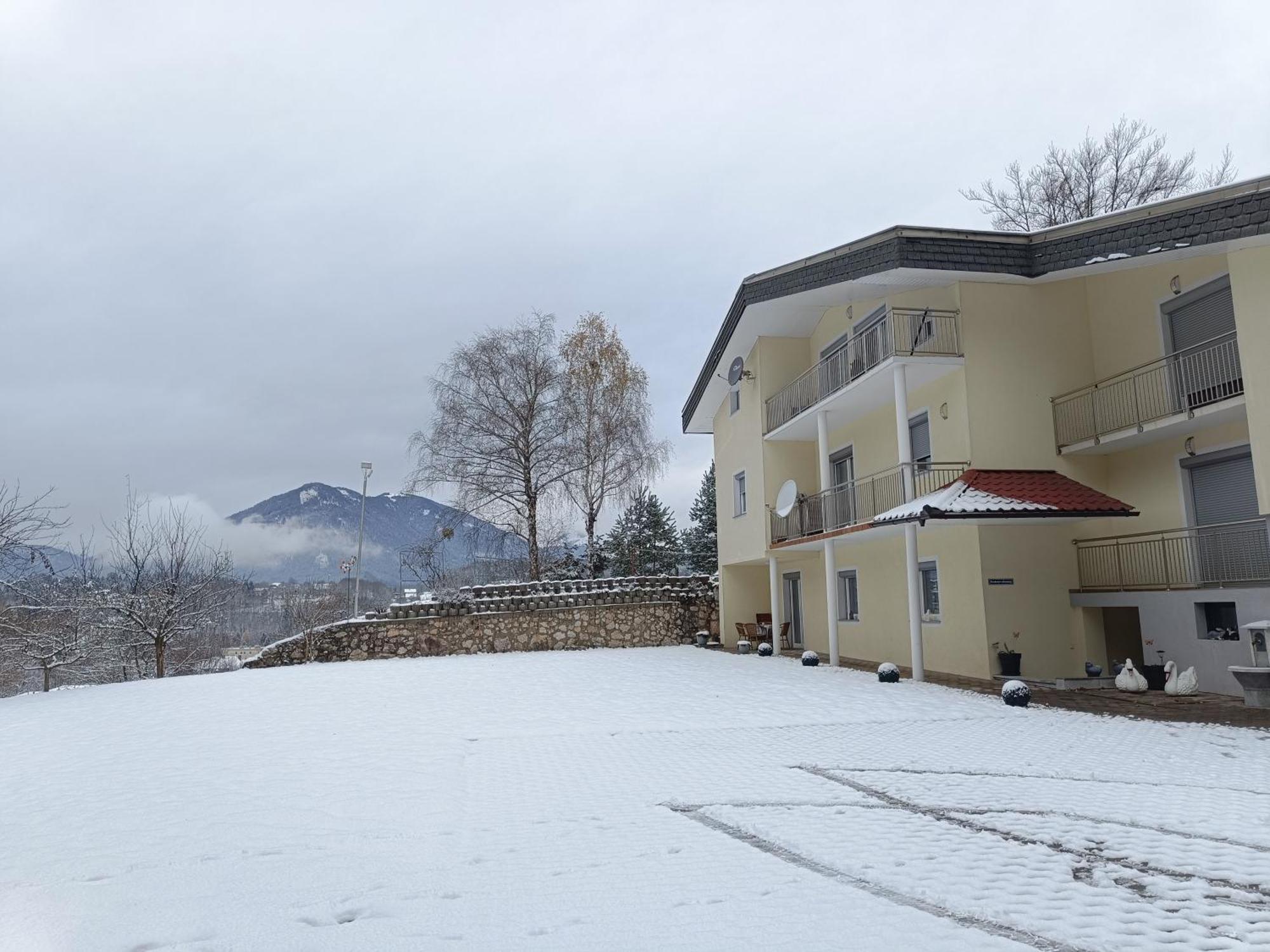 Ella Ferienwohnung Arnoldstein Esterno foto
